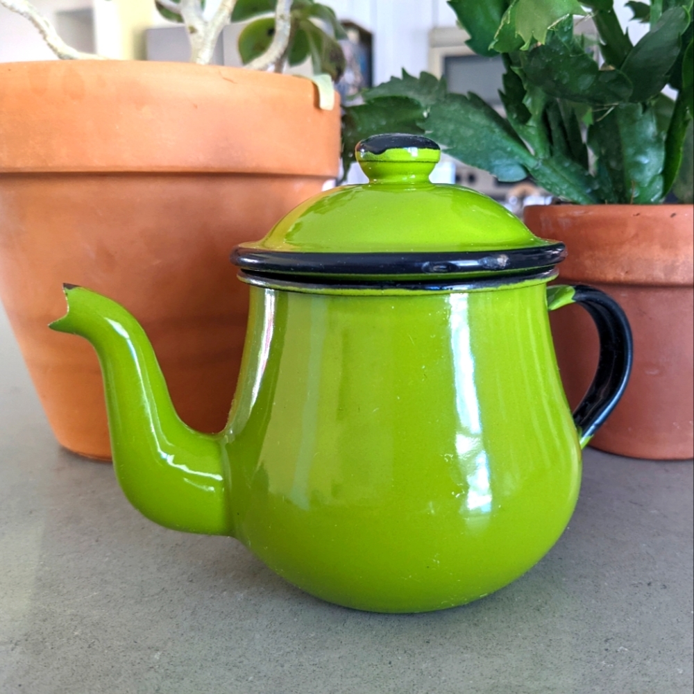 Vintage Mid-century teapot